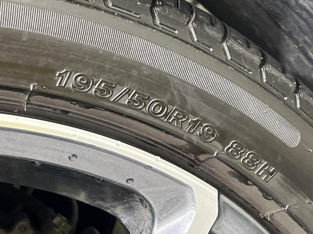 プリウス G 純正8型DA バックカメラ 衝突被害軽減システム 禁煙車 ドラレコ コーナーセンサー スマートキー LEDヘッド ビルトインETC 純正19インチアルミ オートハイビーム 車線逸脱警報 オートライト(60枚目)