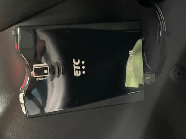 ノート Ｘ　ＤＩＧ－Ｓ　純正ＳＤナビ　バックカメラ　禁煙車　コーナーセンサー　スマートキー　ＬＥＤヘッド　ＥＴＣ　オートエアコン　ＣＤ　地デジ（5枚目）