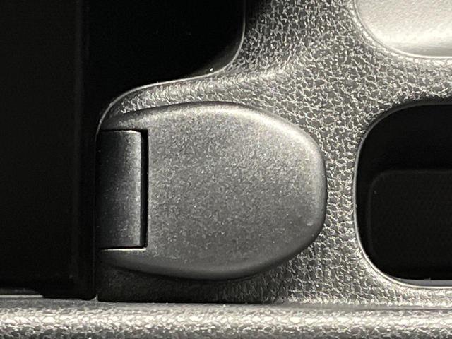 ノート Ｘ　ＤＩＧ－Ｓ　純正ＳＤナビ　バックカメラ　禁煙車　コーナーセンサー　スマートキー　ＬＥＤヘッド　ＥＴＣ　オートエアコン　ＣＤ　地デジ（49枚目）