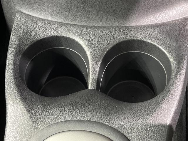 ノート Ｘ　ＤＩＧ－Ｓ　純正ＳＤナビ　バックカメラ　禁煙車　コーナーセンサー　スマートキー　ＬＥＤヘッド　ＥＴＣ　オートエアコン　ＣＤ　地デジ（52枚目）