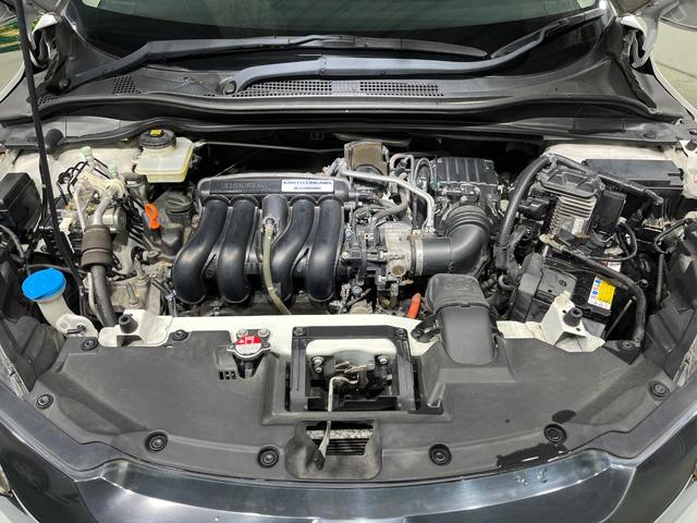 ヴェゼル ハイブリッドＸ　バックカメラ　衝突被害軽減システム　禁煙車　ドラレコ　スマートキー　ＬＥＤヘッド　ビルトインＥＴＣ　純正１６インチアルミ　車線逸脱警報　オートライト　オートエアコン　ＣＤ　フルセグ　ＬＥＤフォグ（18枚目）