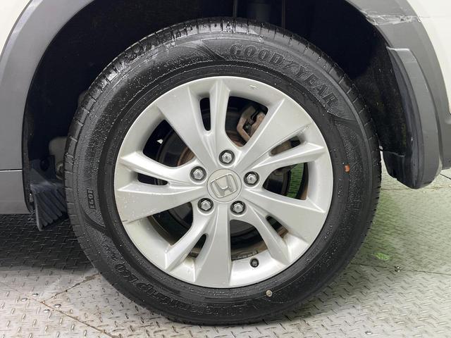 ヴェゼル ハイブリッドＸ　バックカメラ　衝突被害軽減システム　禁煙車　ドラレコ　スマートキー　ＬＥＤヘッド　ビルトインＥＴＣ　純正１６インチアルミ　車線逸脱警報　オートライト　オートエアコン　ＣＤ　フルセグ　ＬＥＤフォグ（24枚目）