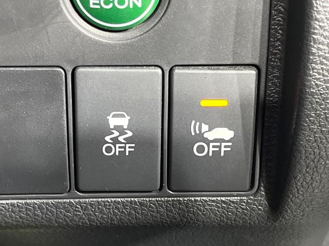 ヴェゼル ハイブリッドＸ　バックカメラ　衝突被害軽減システム　禁煙車　ドラレコ　スマートキー　ＬＥＤヘッド　ビルトインＥＴＣ　純正１６インチアルミ　車線逸脱警報　オートライト　オートエアコン　ＣＤ　フルセグ　ＬＥＤフォグ（30枚目）