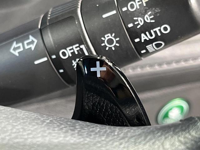 ヴェゼル ハイブリッドＸ　バックカメラ　衝突被害軽減システム　禁煙車　ドラレコ　スマートキー　ＬＥＤヘッド　ビルトインＥＴＣ　純正１６インチアルミ　車線逸脱警報　オートライト　オートエアコン　ＣＤ　フルセグ　ＬＥＤフォグ（35枚目）