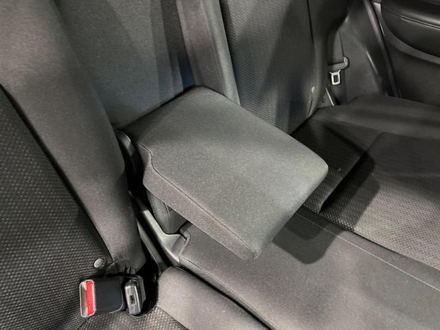 ヴェゼル ハイブリッドＸ　バックカメラ　衝突被害軽減システム　禁煙車　ドラレコ　スマートキー　ＬＥＤヘッド　ビルトインＥＴＣ　純正１６インチアルミ　車線逸脱警報　オートライト　オートエアコン　ＣＤ　フルセグ　ＬＥＤフォグ（61枚目）