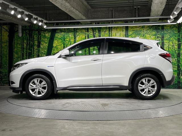 ヴェゼル ハイブリッドＸ　バックカメラ　衝突被害軽減システム　禁煙車　ドラレコ　スマートキー　ＬＥＤヘッド　ビルトインＥＴＣ　純正１６インチアルミ　車線逸脱警報　オートライト　オートエアコン　ＣＤ　フルセグ　ＬＥＤフォグ（65枚目）