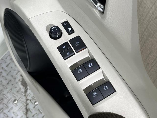 シエンタ ハイブリッドＧ　両側電動ドア　純正ＳＤナビ　バックカメラ　衝突被害軽減システム　シートヒーター　ドラレコ　コーナーセンサー　スマートキー　ＬＥＤヘッド　ビルトインＥＴＣ　純正１５インチアルミ　オートハイビーム（42枚目）