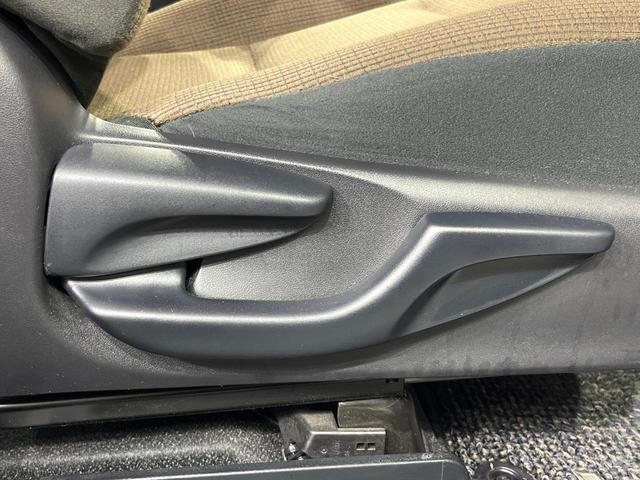 シエンタ ハイブリッドＧ　両側電動ドア　純正ＳＤナビ　バックカメラ　衝突被害軽減システム　シートヒーター　ドラレコ　コーナーセンサー　スマートキー　ＬＥＤヘッド　ビルトインＥＴＣ　純正１５インチアルミ　オートハイビーム（43枚目）