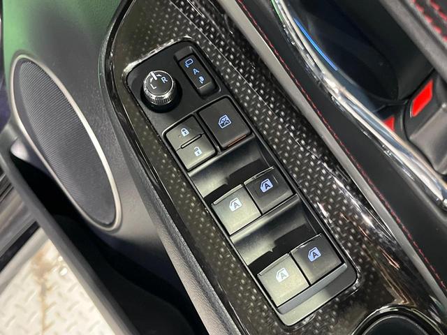 ハリアー プレミアム　モデリスタエアロ　メーカー９インチナビ　シーケンシャルＬＥＤヘッドランプ　バックカメラ　レーダークルーズ　禁煙車　ハーフレザーシート　パワーシート　スマートキー　コーナーセンサー（42枚目）