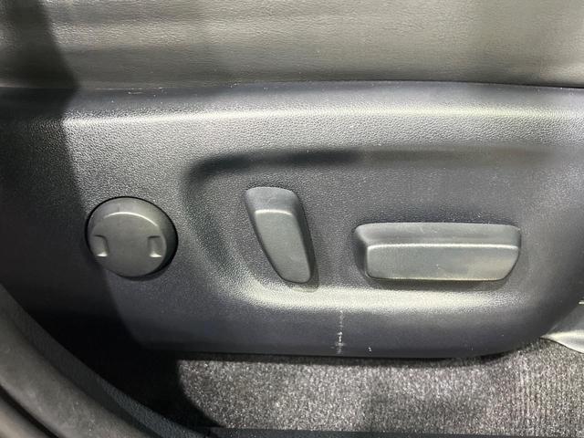 ハリアー プレミアム　モデリスタエアロ　メーカー９インチナビ　シーケンシャルＬＥＤヘッドランプ　バックカメラ　レーダークルーズ　禁煙車　ハーフレザーシート　パワーシート　スマートキー　コーナーセンサー（43枚目）