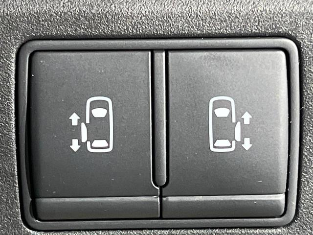 セレナ e-パワー ハイウェイスターV 両側電動ドア 純正10型ナビ 後席モニター 全周囲カメラ 衝突被害軽減システム レーダークルーズ ドラレコ コーナーセンサー スマートキー LEDヘッド ビルトインETC 純正16インチアルミ(4枚目)