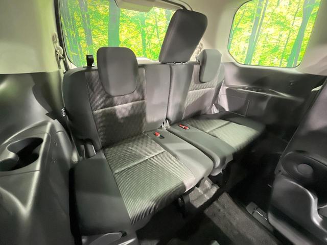 セレナ e-パワー ハイウェイスターV 両側電動ドア 純正10型ナビ 後席モニター 全周囲カメラ 衝突被害軽減システム レーダークルーズ ドラレコ コーナーセンサー スマートキー LEDヘッド ビルトインETC 純正16インチアルミ(10枚目)