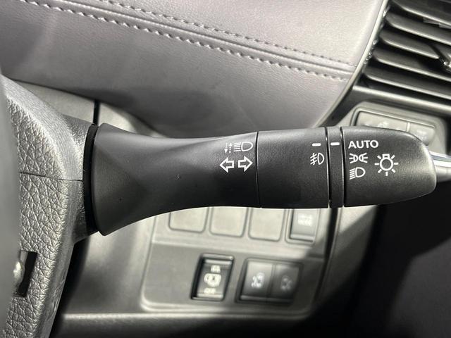 セレナ e-パワー ハイウェイスターV 両側電動ドア 純正10型ナビ 後席モニター 全周囲カメラ 衝突被害軽減システム レーダークルーズ ドラレコ コーナーセンサー スマートキー LEDヘッド ビルトインETC 純正16インチアルミ(41枚目)