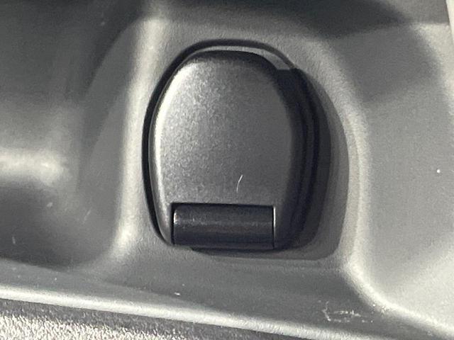 セレナ e-パワー ハイウェイスターV 両側電動ドア 純正10型ナビ 後席モニター 全周囲カメラ 衝突被害軽減システム レーダークルーズ ドラレコ コーナーセンサー スマートキー LEDヘッド ビルトインETC 純正16インチアルミ(52枚目)