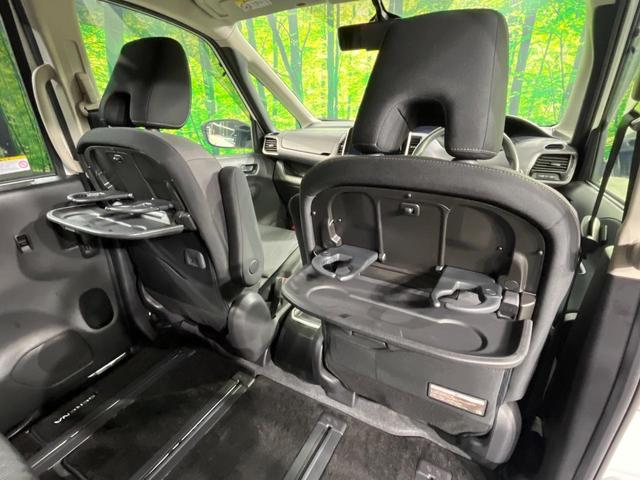 セレナ e-パワー ハイウェイスターV 両側電動ドア 純正10型ナビ 後席モニター 全周囲カメラ 衝突被害軽減システム レーダークルーズ ドラレコ コーナーセンサー スマートキー LEDヘッド ビルトインETC 純正16インチアルミ(64枚目)