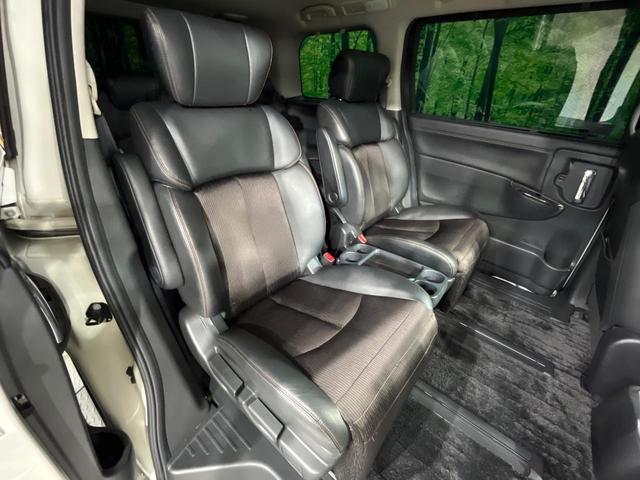 エルグランド 250ハイウェイスターS アーバンクロム 両側電動ドア SDナビ 後席モニター バックカメラ ハーフレザーシート ドラレコ スマートキー LEDヘッド ビルトインETC クルコン 純正18インチアルミ オートライト デュアルエアコン(9枚目)