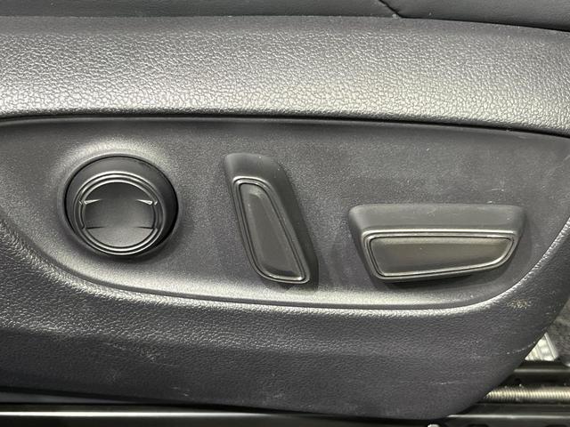 ＲＡＶ４ アドベンチャー　４ＷＤ　ＳＤナビ　バックカメラ　衝突被害軽減システム　レーダークルーズ　パワーシート　コーナーセンサー　スマートキー　ＬＥＤヘッド　ビルトインＥＴＣ　純正１９インチアルミ　オートハイビーム（23枚目）