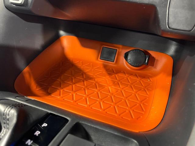 ＲＡＶ４ アドベンチャー　４ＷＤ　ＳＤナビ　バックカメラ　衝突被害軽減システム　レーダークルーズ　パワーシート　コーナーセンサー　スマートキー　ＬＥＤヘッド　ビルトインＥＴＣ　純正１９インチアルミ　オートハイビーム（40枚目）