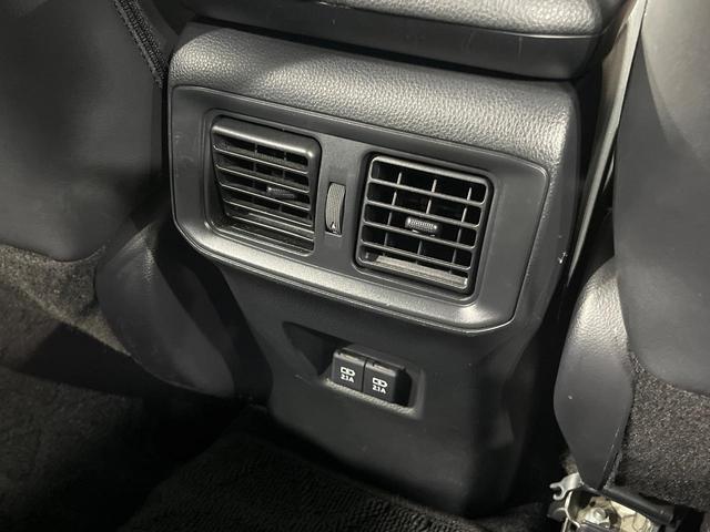 ＲＡＶ４ アドベンチャー　４ＷＤ　ＳＤナビ　バックカメラ　衝突被害軽減システム　レーダークルーズ　パワーシート　コーナーセンサー　スマートキー　ＬＥＤヘッド　ビルトインＥＴＣ　純正１９インチアルミ　オートハイビーム（57枚目）