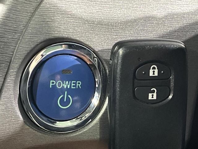 プリウス Ｓ　純正ＳＤナビ　バックカメラ　ドラレコ　スマートキー　ＨＩＤヘッド　ビルトインＥＴＣ　純正１５インチアルミ　オートライト　オートエアコン　Ｂｌｕｅｔｏｏｔｈ　ＣＤ　フルセグ　ＨＩＤフォグ（7枚目）