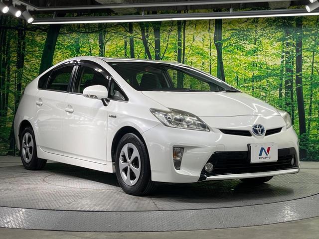 プリウス Ｓ　純正ＳＤナビ　バックカメラ　ドラレコ　スマートキー　ＨＩＤヘッド　ビルトインＥＴＣ　純正１５インチアルミ　オートライト　オートエアコン　Ｂｌｕｅｔｏｏｔｈ　ＣＤ　フルセグ　ＨＩＤフォグ（16枚目）