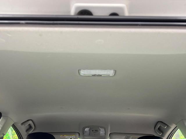 プリウス Ｓ　純正ＳＤナビ　バックカメラ　ドラレコ　スマートキー　ＨＩＤヘッド　ビルトインＥＴＣ　純正１５インチアルミ　オートライト　オートエアコン　Ｂｌｕｅｔｏｏｔｈ　ＣＤ　フルセグ　ＨＩＤフォグ（31枚目）