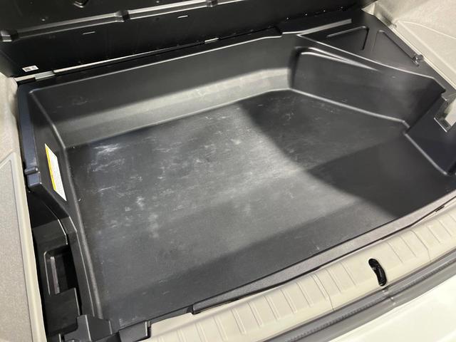 プリウス Ｓ　純正ＳＤナビ　バックカメラ　ドラレコ　スマートキー　ＨＩＤヘッド　ビルトインＥＴＣ　純正１５インチアルミ　オートライト　オートエアコン　Ｂｌｕｅｔｏｏｔｈ　ＣＤ　フルセグ　ＨＩＤフォグ（32枚目）