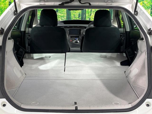 プリウス Ｓ　純正ＳＤナビ　バックカメラ　ドラレコ　スマートキー　ＨＩＤヘッド　ビルトインＥＴＣ　純正１５インチアルミ　オートライト　オートエアコン　Ｂｌｕｅｔｏｏｔｈ　ＣＤ　フルセグ　ＨＩＤフォグ（63枚目）