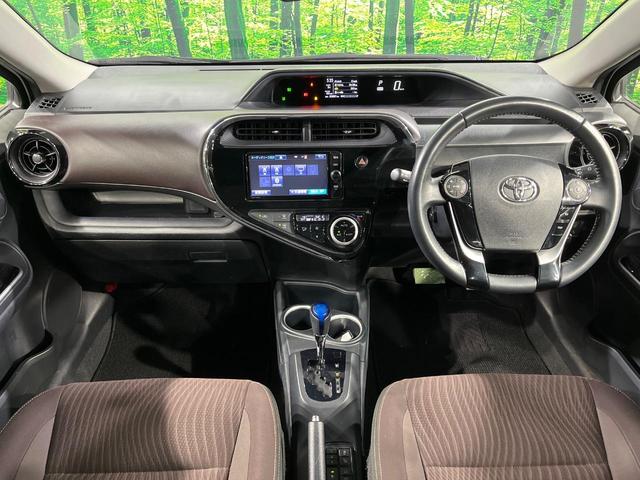 アクア Ｇ　純正ＳＤナビ　バックカメラ　衝突被害軽減システム　ドラレコ　コーナーセンサー　スマートキー　ＬＥＤヘッド　ビルトインＥＴＣ　クルコン　純正１５インチアルミ　オートハイビーム　オートライト（2枚目）