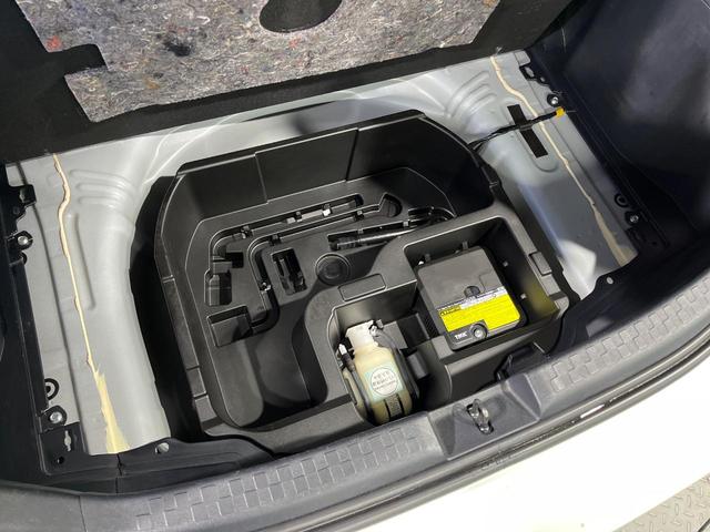 アクア Ｇ　純正ＳＤナビ　バックカメラ　衝突被害軽減システム　ドラレコ　コーナーセンサー　スマートキー　ＬＥＤヘッド　ビルトインＥＴＣ　クルコン　純正１５インチアルミ　オートハイビーム　オートライト（49枚目）