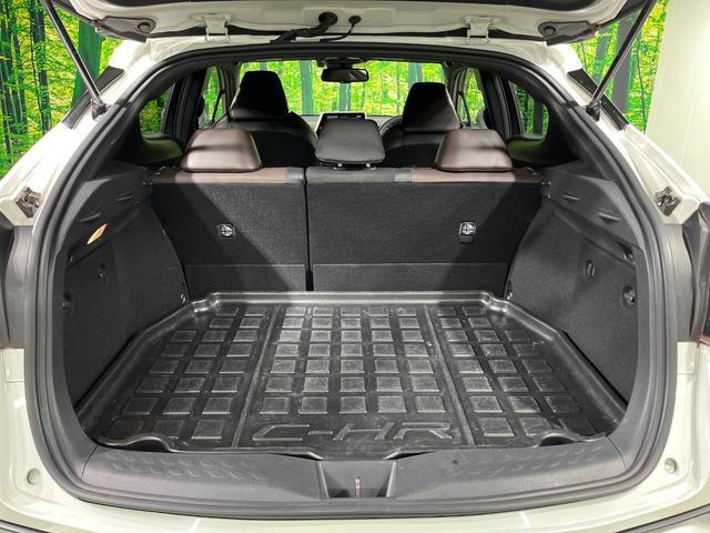 Ｃ－ＨＲ Ｇ　ＳＤナビ　バックカメラ　衝突被害軽減システム　レーダークルーズ　禁煙車　ハーフレザーシート　コーナーセンサー　スマートキー　ＬＥＤヘッド　ＥＴＣ　純正１８インチアルミ　オートハイビーム　車線逸脱警報（10枚目）