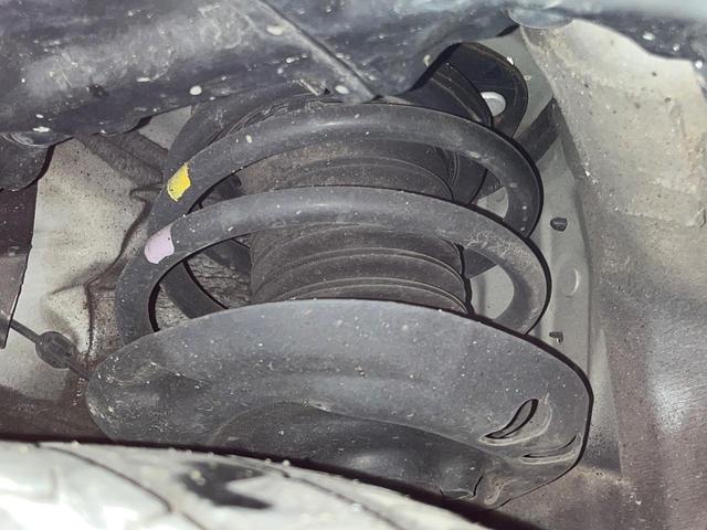 Ｃ－ＨＲ Ｇ　ＳＤナビ　バックカメラ　衝突被害軽減システム　レーダークルーズ　禁煙車　ハーフレザーシート　コーナーセンサー　スマートキー　ＬＥＤヘッド　ＥＴＣ　純正１８インチアルミ　オートハイビーム　車線逸脱警報（20枚目）