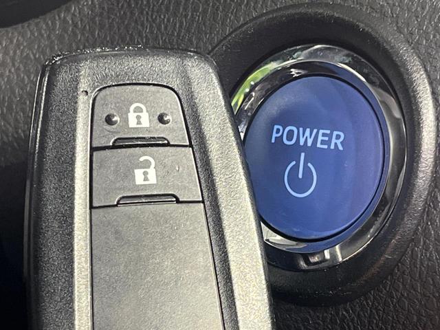 Ｃ－ＨＲ Ｇ　ＳＤナビ　バックカメラ　衝突被害軽減システム　レーダークルーズ　禁煙車　ハーフレザーシート　コーナーセンサー　スマートキー　ＬＥＤヘッド　ＥＴＣ　純正１８インチアルミ　オートハイビーム　車線逸脱警報（28枚目）