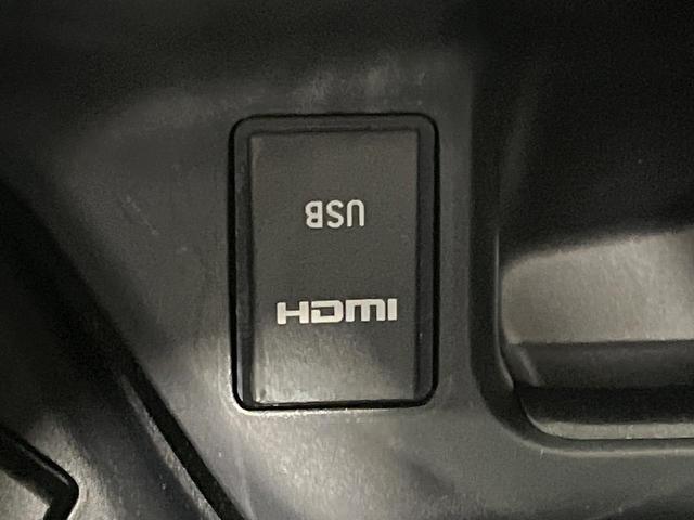 Ｃ－ＨＲ Ｇ　ＳＤナビ　バックカメラ　衝突被害軽減システム　レーダークルーズ　禁煙車　ハーフレザーシート　コーナーセンサー　スマートキー　ＬＥＤヘッド　ＥＴＣ　純正１８インチアルミ　オートハイビーム　車線逸脱警報（44枚目）