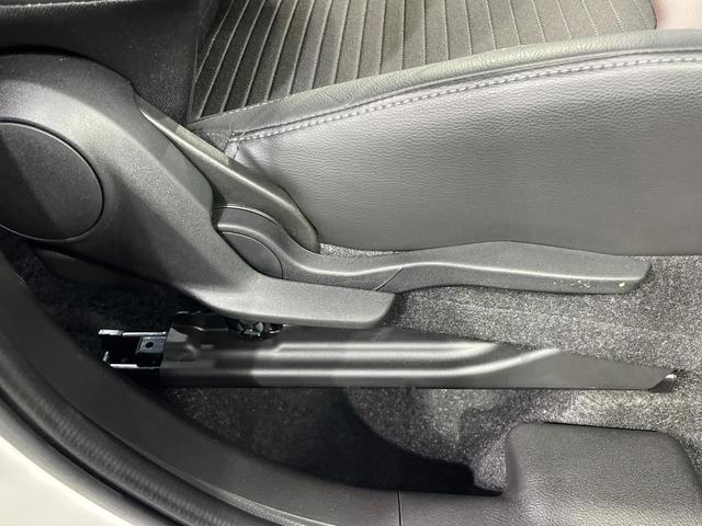 フロンクス ベースグレード 全周囲カメラ 衝突被害軽減システム レザーシート ドラレコ コーナーセンサー スマートキー LEDヘッド ETC 純正16インチアルミ 車線逸脱警報 オートライト オートエアコン Bluetooth(43枚目)