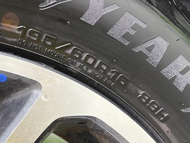 フロンクス ベースグレード 全周囲カメラ 衝突被害軽減システム レザーシート ドラレコ コーナーセンサー スマートキー LEDヘッド ETC 純正16インチアルミ 車線逸脱警報 オートライト オートエアコン Bluetooth(63枚目)