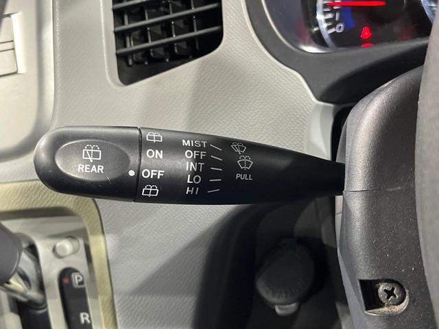 ワゴンR FXリミテッドII スマートキー 純正14インチアルミ オートエアコン CD 電動格納ミラー シートアンダーボックス プライバシーガラス ドアバイザー(27枚目)