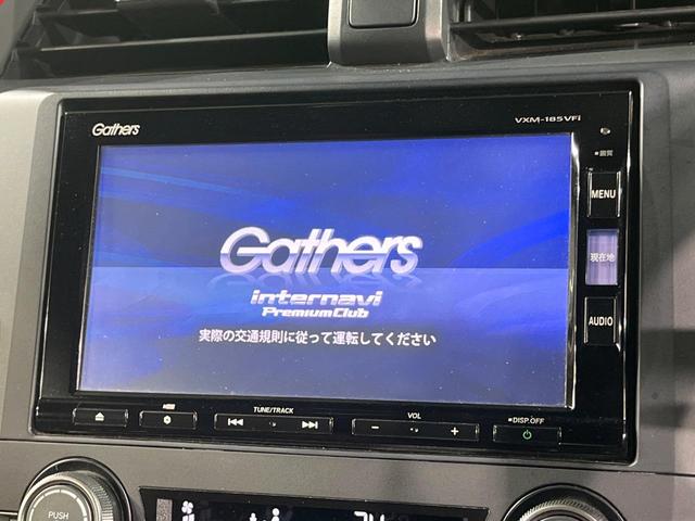 シビック ハッチバック　ホンダセンシング　純正ＳＤナビ　バックカメラ　衝突被害軽減システム　レーダークルーズ　ドラレコ　スマートキー　ＬＥＤヘッド　ビルトインＥＴＣ　純正１８インチアルミ　オートライト　オートエアコン　Ｂｌｕｅｔｏｏｔｈ（3枚目）