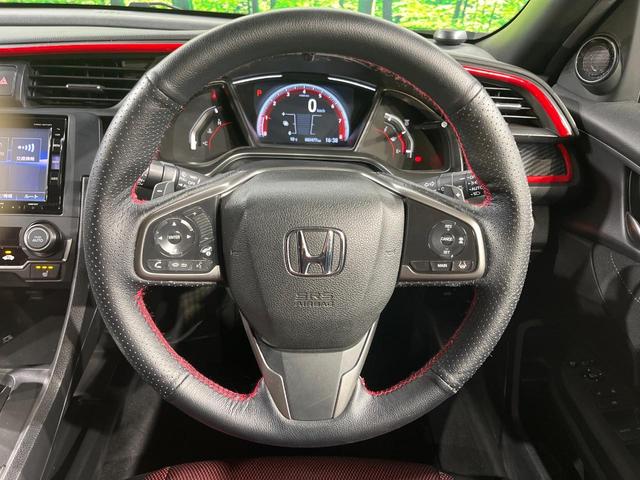 シビック ハッチバック　ホンダセンシング　純正ＳＤナビ　バックカメラ　衝突被害軽減システム　レーダークルーズ　ドラレコ　スマートキー　ＬＥＤヘッド　ビルトインＥＴＣ　純正１８インチアルミ　オートライト　オートエアコン　Ｂｌｕｅｔｏｏｔｈ（11枚目）
