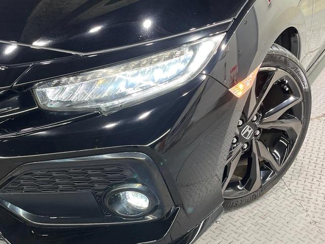 シビック ハッチバック　ホンダセンシング　純正ＳＤナビ　バックカメラ　衝突被害軽減システム　レーダークルーズ　ドラレコ　スマートキー　ＬＥＤヘッド　ビルトインＥＴＣ　純正１８インチアルミ　オートライト　オートエアコン　Ｂｌｕｅｔｏｏｔｈ（12枚目）