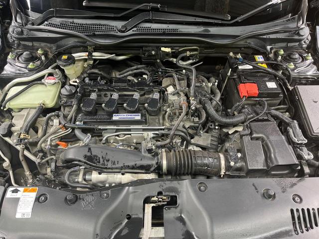 シビック ハッチバック　ホンダセンシング　純正ＳＤナビ　バックカメラ　衝突被害軽減システム　レーダークルーズ　ドラレコ　スマートキー　ＬＥＤヘッド　ビルトインＥＴＣ　純正１８インチアルミ　オートライト　オートエアコン　Ｂｌｕｅｔｏｏｔｈ（18枚目）