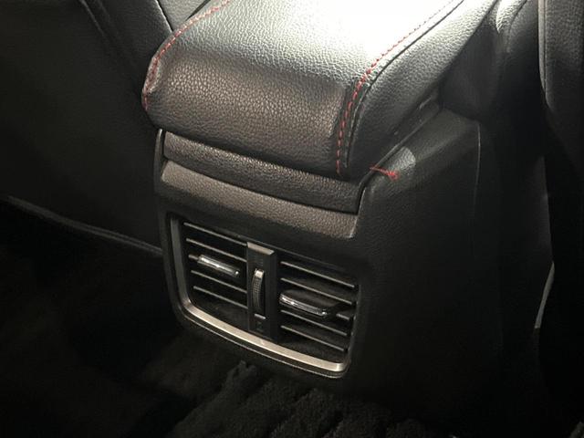 シビック ハッチバック　ホンダセンシング　純正ＳＤナビ　バックカメラ　衝突被害軽減システム　レーダークルーズ　ドラレコ　スマートキー　ＬＥＤヘッド　ビルトインＥＴＣ　純正１８インチアルミ　オートライト　オートエアコン　Ｂｌｕｅｔｏｏｔｈ（50枚目）