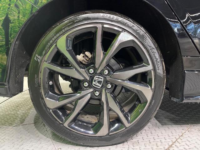 シビック ハッチバック　ホンダセンシング　純正ＳＤナビ　バックカメラ　衝突被害軽減システム　レーダークルーズ　ドラレコ　スマートキー　ＬＥＤヘッド　ビルトインＥＴＣ　純正１８インチアルミ　オートライト　オートエアコン　Ｂｌｕｅｔｏｏｔｈ（61枚目）