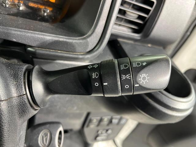 ハイゼットカーゴ デッキバンＧ　ＳＡＩＩＩ　ＳＤナビ　衝突被害軽減システム　禁煙車　コーナーセンサー　ＬＥＤヘッド　ＥＴＣ　オートハイビーム　ＣＤ　ＤＶＤ再生　地デジ　ＬＥＤフォグ（47枚目）