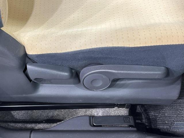 アルトラパン Ｘ　ＳＤナビ　禁煙車　スマートキー　純正１４インチアルミ　ＣＤ　ＤＶＤ再生　地デジ　シートリフター　電動格納ミラー（6枚目）