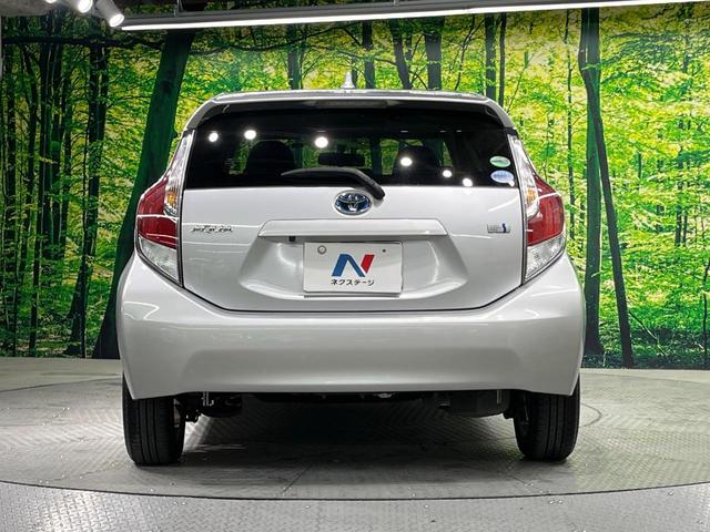 アクア Ｇ　バックカメラ　禁煙車　スマートキー　クルコン　純正１５インチアルミ　オートライト　オートエアコン　Ｂｌｕｅｔｏｏｔｈ　フルセグ（15枚目）