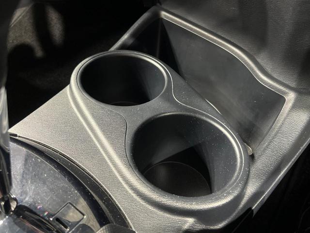 アクア Ｇ　バックカメラ　禁煙車　スマートキー　クルコン　純正１５インチアルミ　オートライト　オートエアコン　Ｂｌｕｅｔｏｏｔｈ　フルセグ（32枚目）