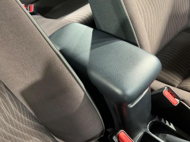 アクア Ｇ　バックカメラ　禁煙車　スマートキー　クルコン　純正１５インチアルミ　オートライト　オートエアコン　Ｂｌｕｅｔｏｏｔｈ　フルセグ（37枚目）