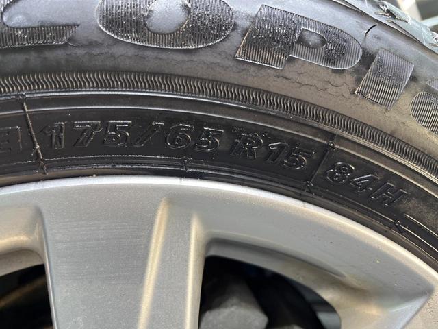 アクア Ｇ　バックカメラ　禁煙車　スマートキー　クルコン　純正１５インチアルミ　オートライト　オートエアコン　Ｂｌｕｅｔｏｏｔｈ　フルセグ（59枚目）