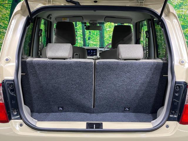 ���i�̂���������ʋ΁A���}���ɏ\���ȉ׎��X�y�[�X���m�ۂ��Ă���܂��B�Z�J���h�V�[�g��|���ƁA�傫�ȉו��̐ύڂ��\�ł���